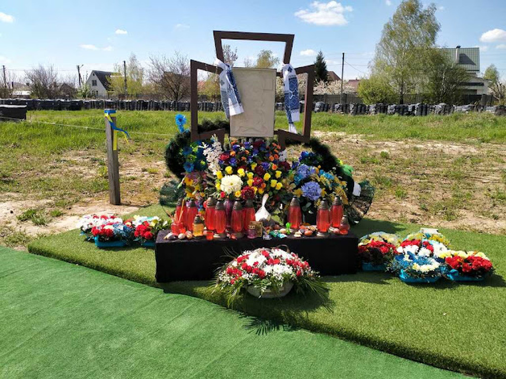 Der Besuch von Andrea Riccardi in der Ukraine: Irpin und Bucha - Gedenken an die Opfer, Versammlung mit der Gemeinschaft von Kiew